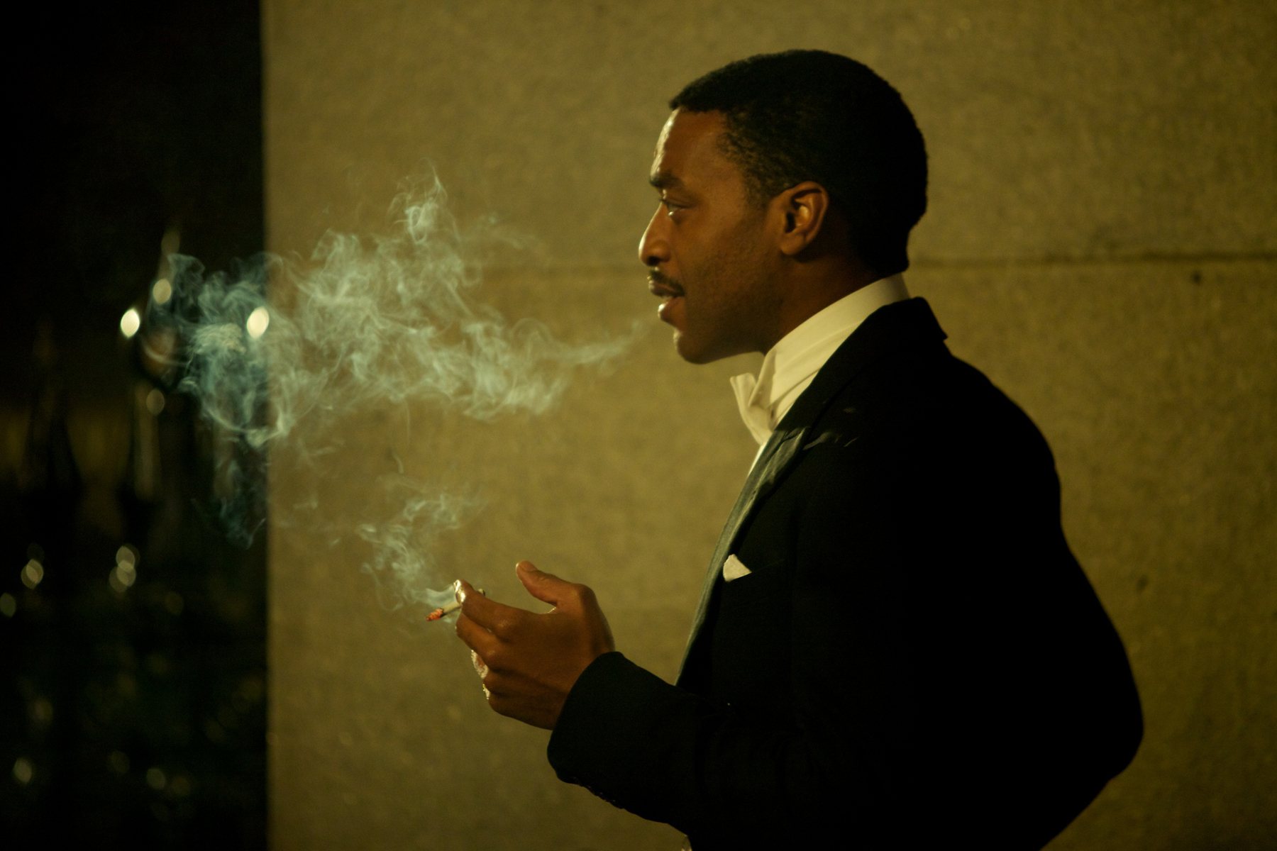 Chiwetel Ejiofor as Louis Lester in Dancing on the Edge